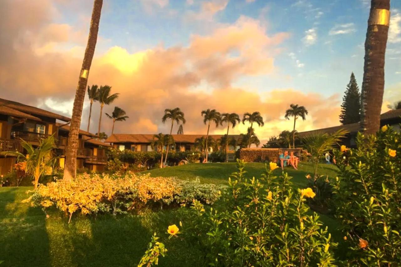 Mahina Surf Apartment Kahana Exterior photo