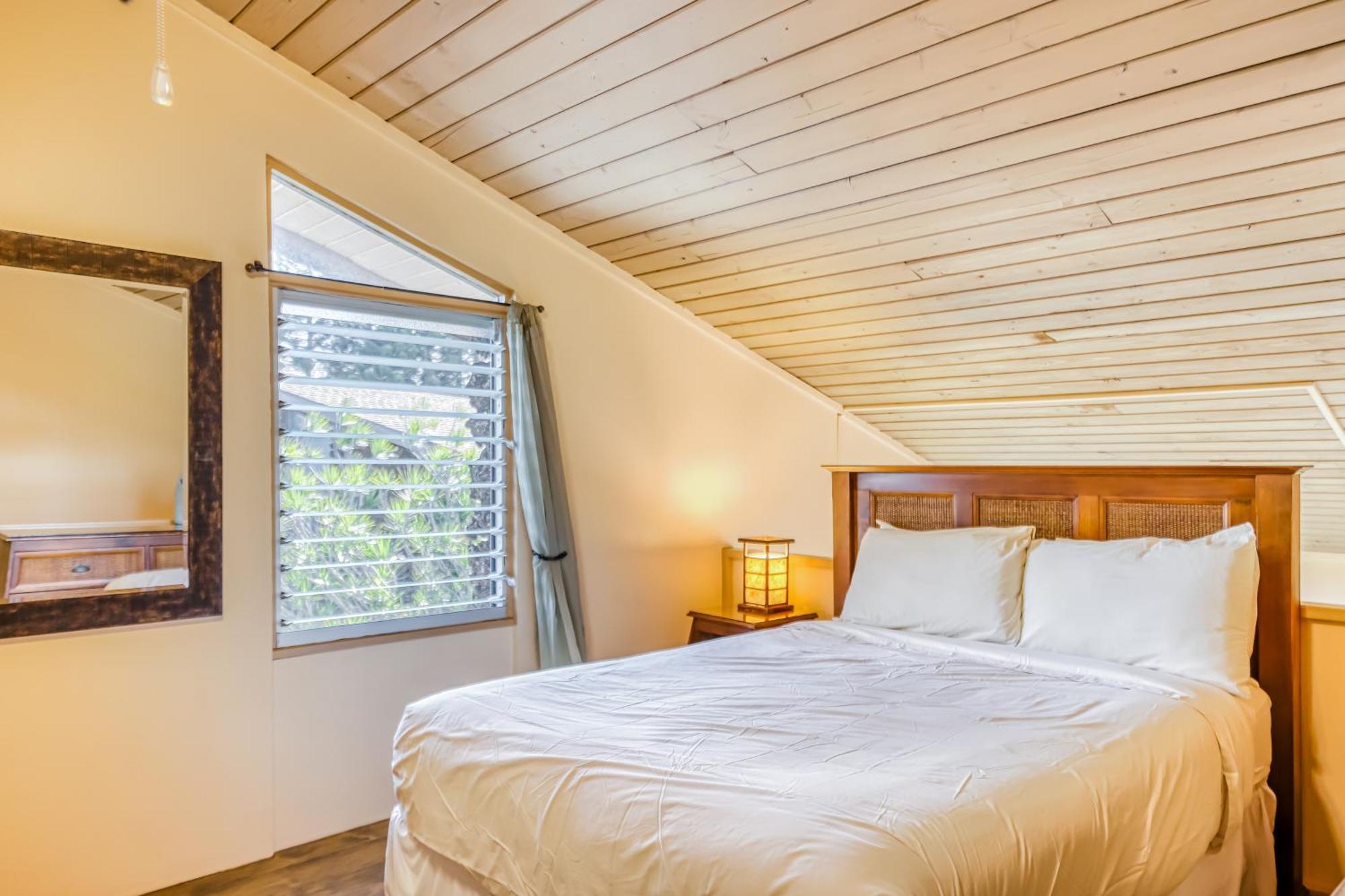 Mahina Surf Apartment Kahana Room photo