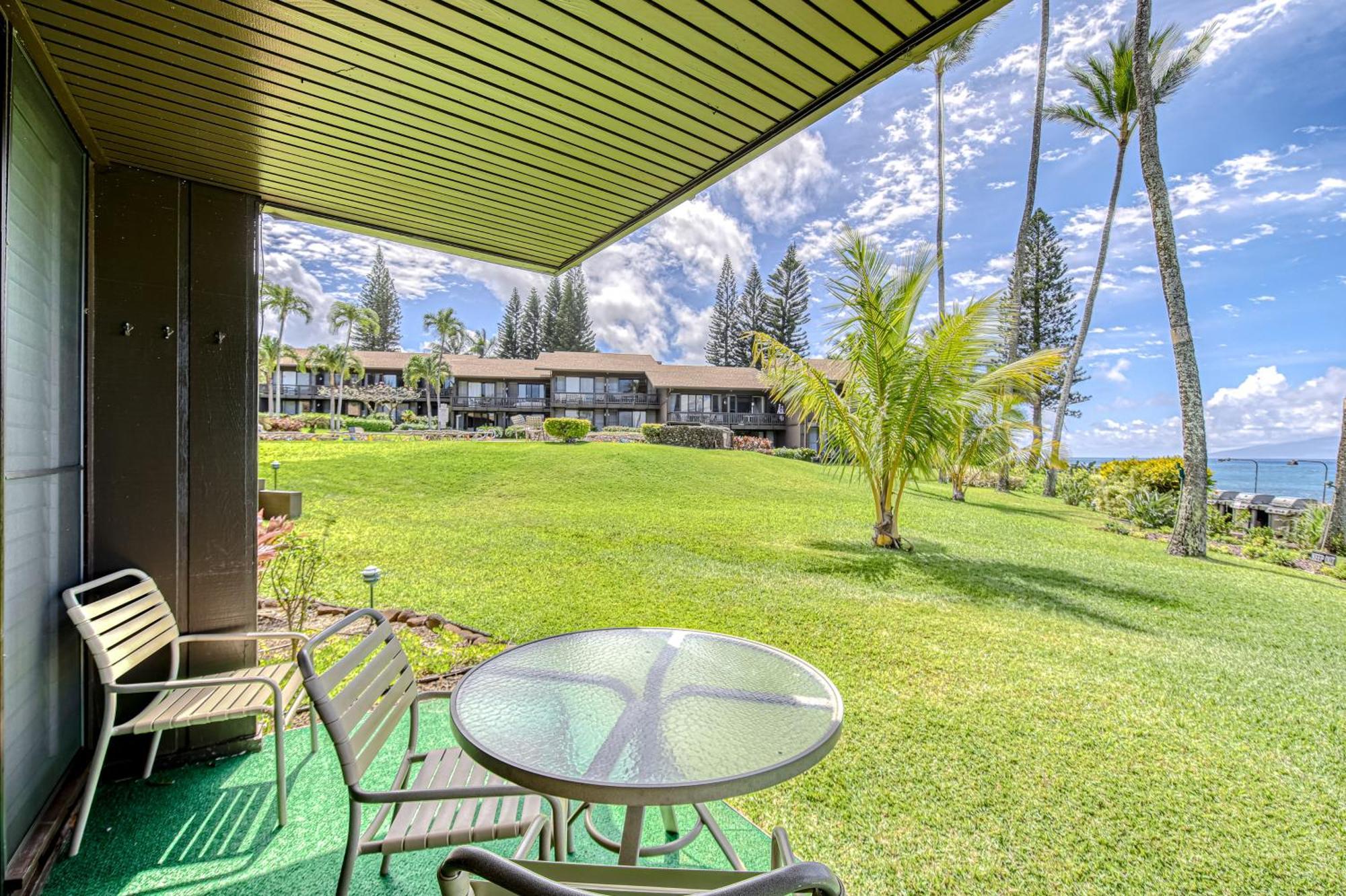 Mahina Surf Apartment Kahana Room photo